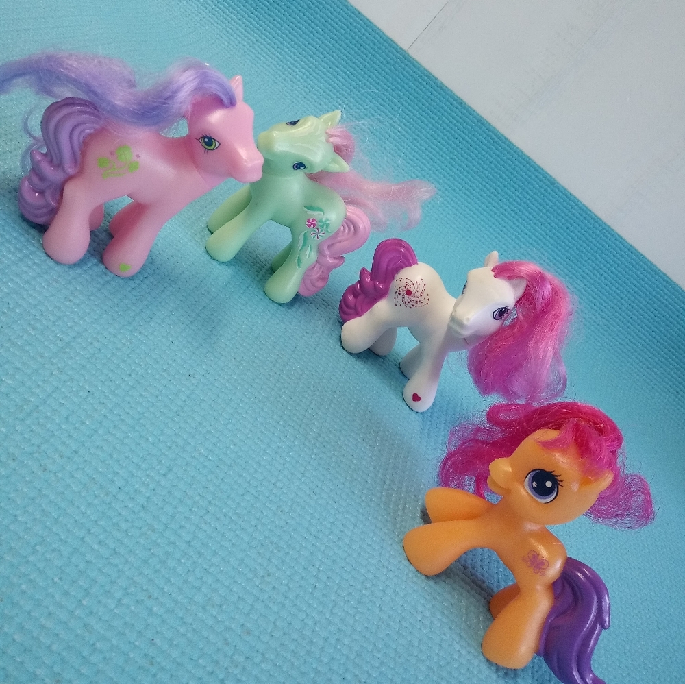 My Little Pony 2005 2008 2009 Hasbro lot of 4